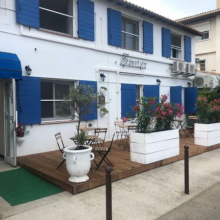 Hotel Le Castelet Saintes-Maries-de-La-Mer Exterior foto